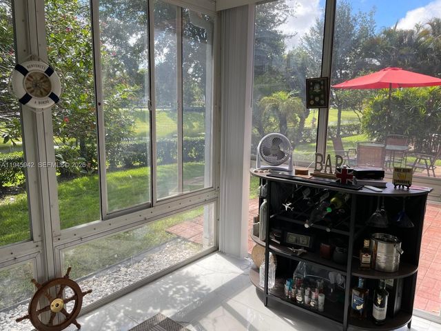 9065 Thunderbird Dr, Coral Springs, FL 33065