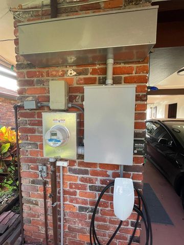 9065 Thunderbird Dr, Coral Springs, FL 33065