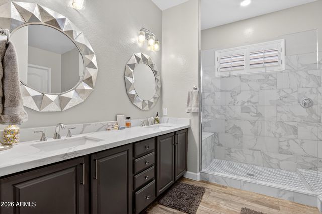 1177 E KINGBIRD Drive, Gilbert, AZ 85297