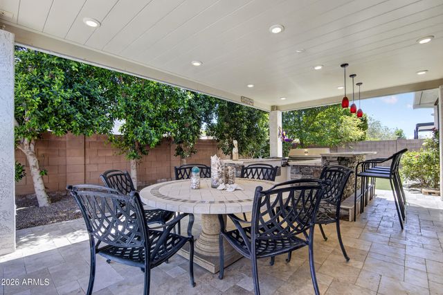 1177 E KINGBIRD Drive, Gilbert, AZ 85297