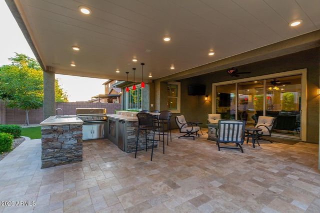 1177 E KINGBIRD Drive, Gilbert, AZ 85297