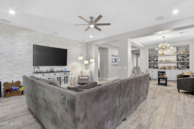 1177 E KINGBIRD Drive, Gilbert, AZ 85297