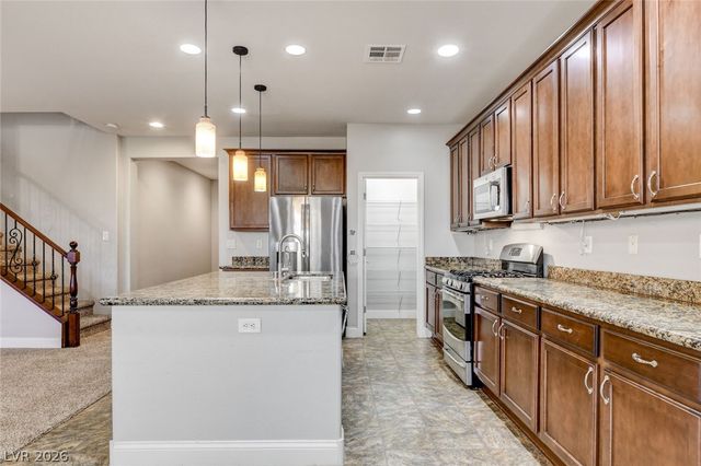 7116 Boomer Beach Street, Las Vegas, NV 89166