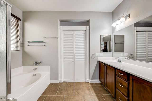 7116 Boomer Beach Street, Las Vegas, NV 89166