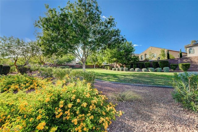 7116 Boomer Beach Street, Las Vegas, NV 89166