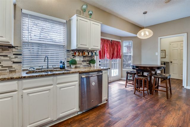 5302 Bradley Lane, Arlington, TX 76017