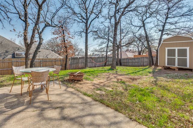 5302 Bradley Lane, Arlington, TX 76017