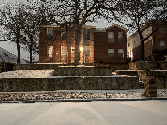 5302 Bradley Lane, Arlington, TX 76017