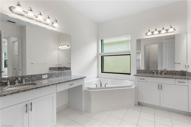 4486 CRIMSON AVE, Naples, FL 34119