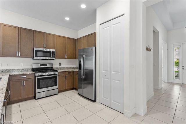 4486 CRIMSON AVE, Naples, FL 34119