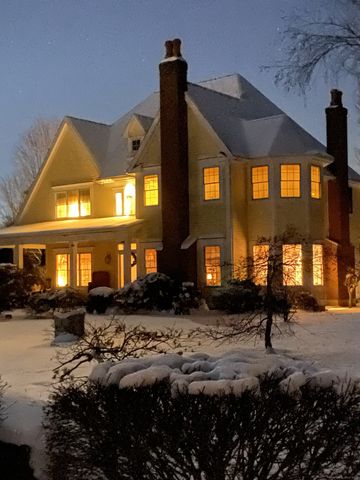 2 Ventres Way, Burlington, CT 06013