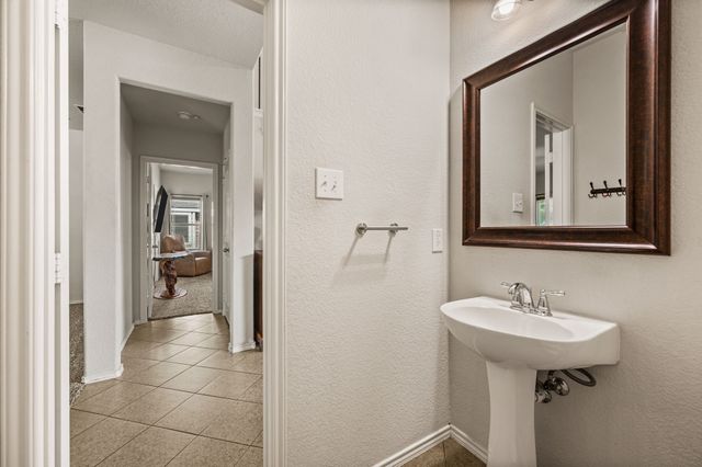 625 Tradewind Drive, Fort Worth, TX 76131