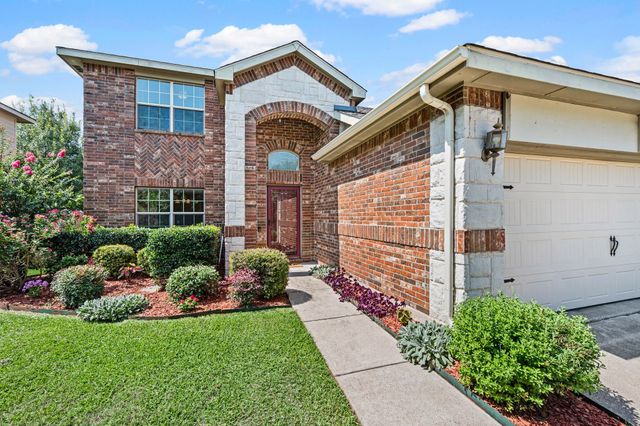 625 Tradewind Drive, Fort Worth, TX 76131