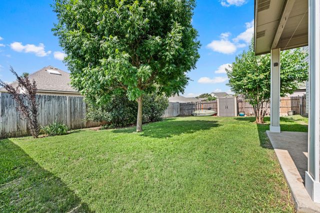 625 Tradewind Drive, Fort Worth, TX 76131