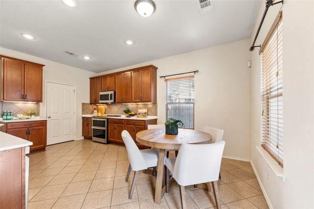 625 Tradewind Drive, Fort Worth, TX 76131