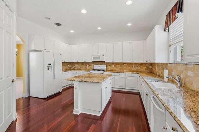 4989 SW Saint Creek Drive, Palm City, FL 34990