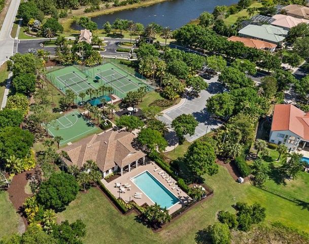 4989 SW Saint Creek Drive, Palm City, FL 34990