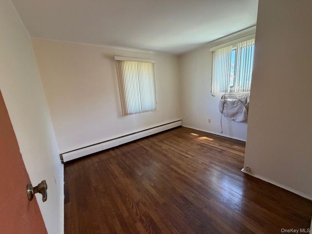 1067 N New York Drive, Massapequa, NY 11758