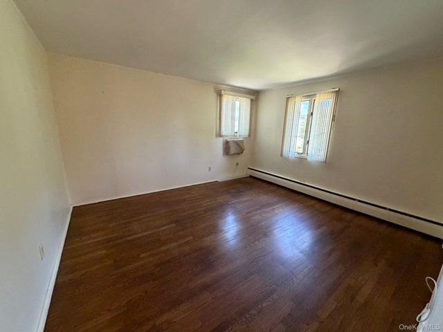 1067 N New York Drive, Massapequa, NY 11758