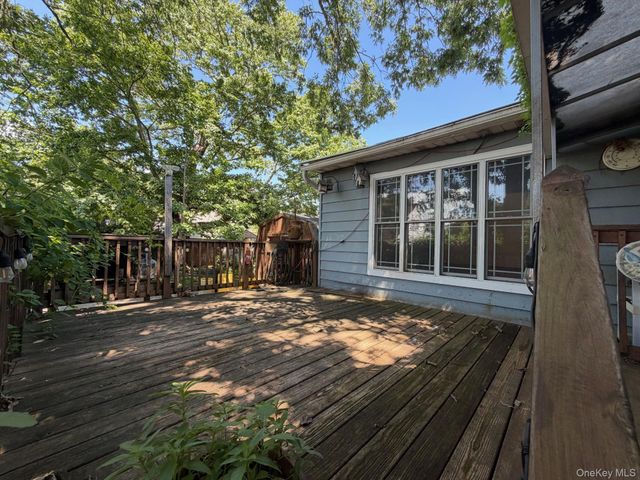 1067 N New York Drive, Massapequa, NY 11758