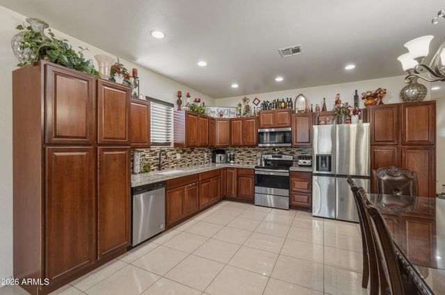 206 W RIO VISTA Lane, Avondale, AZ 85323