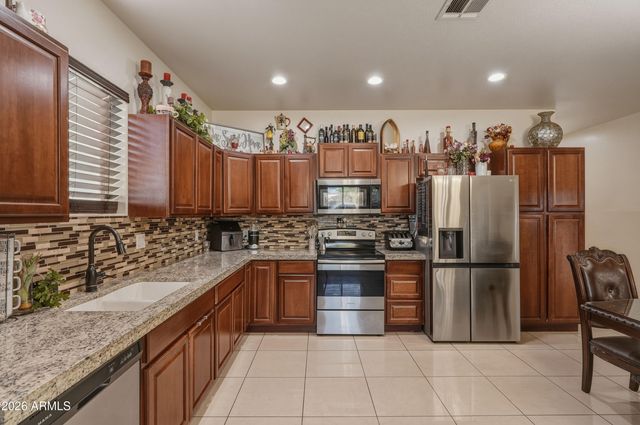 206 W RIO VISTA Lane, Avondale, AZ 85323