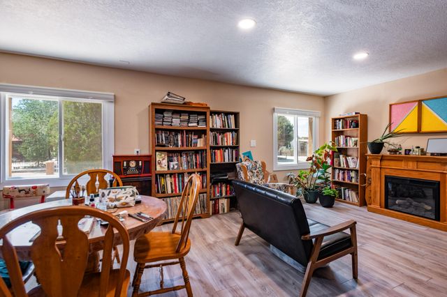 729 Prospect Avenue NW, Albuquerque, NM 87102