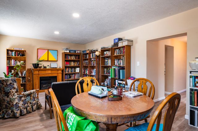 729 Prospect Avenue NW, Albuquerque, NM 87102