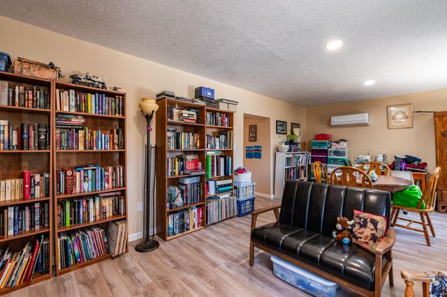 729 Prospect Avenue NW, Albuquerque, NM 87102