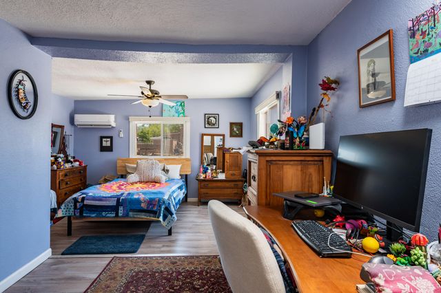 729 Prospect Avenue NW, Albuquerque, NM 87102
