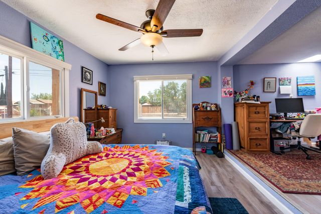 729 Prospect Avenue NW, Albuquerque, NM 87102