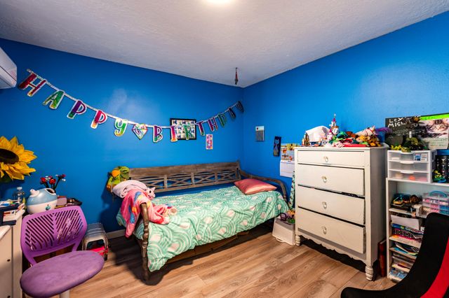 729 Prospect Avenue NW, Albuquerque, NM 87102