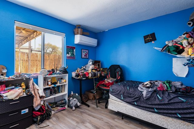 729 Prospect Avenue NW, Albuquerque, NM 87102