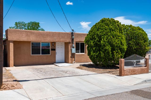 729 Prospect Avenue NW, Albuquerque, NM 87102