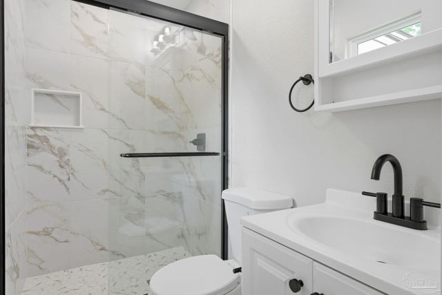 4722 Lanett Dr, Pensacola, FL 32526