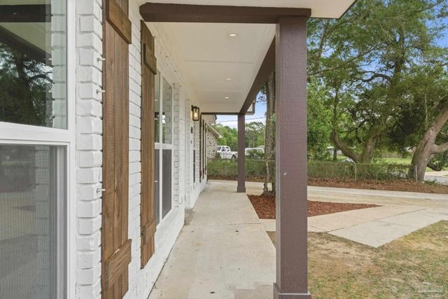 4722 Lanett Dr, Pensacola, FL 32526