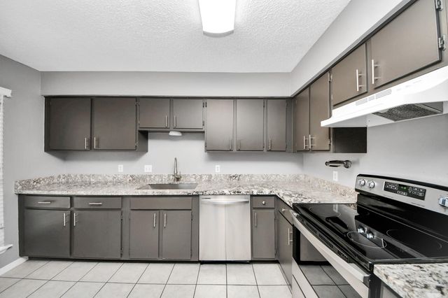 6601 Sands Point Drive 59, Houston, TX 77074