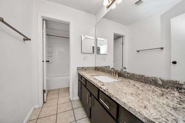 6601 Sands Point Drive 59, Houston, TX 77074