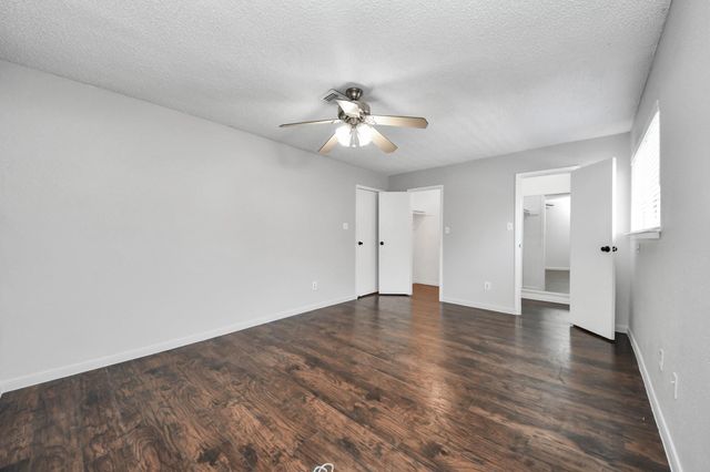 6601 Sands Point Drive 59, Houston, TX 77074