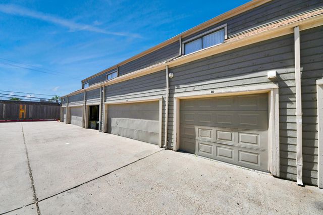 6601 Sands Point Drive 59, Houston, TX 77074