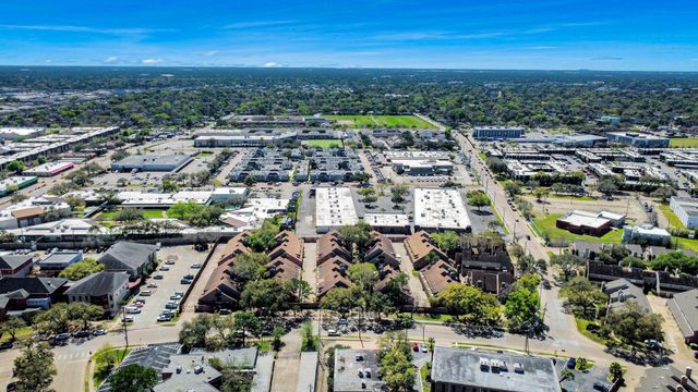 6601 Sands Point Drive 59, Houston, TX 77074