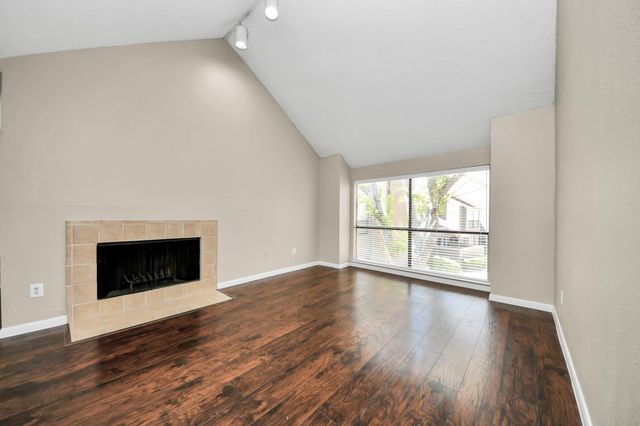 6601 Sands Point Drive 59, Houston, TX 77074