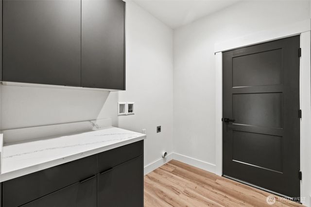 1215 Rolling Hills Drive, Port Angeles, WA 98363