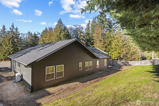 1215 Rolling Hills Drive, Port Angeles, WA 98363