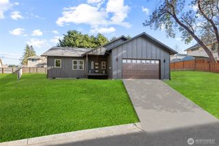 1215 Rolling Hills Drive, Port Angeles, WA 98363