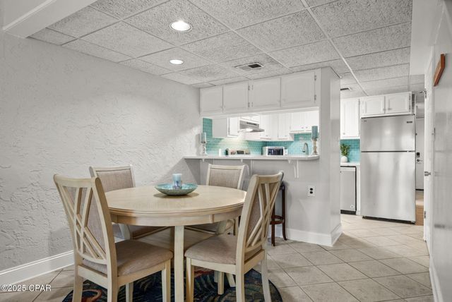 8727 Thomas Drive B17, Panama City, FL 32408