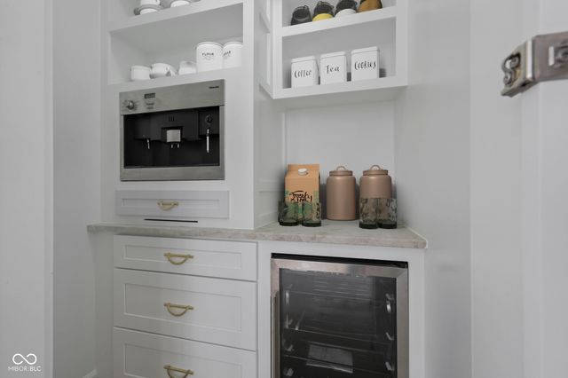 10707 Club Chase, Fishers, IN 46037