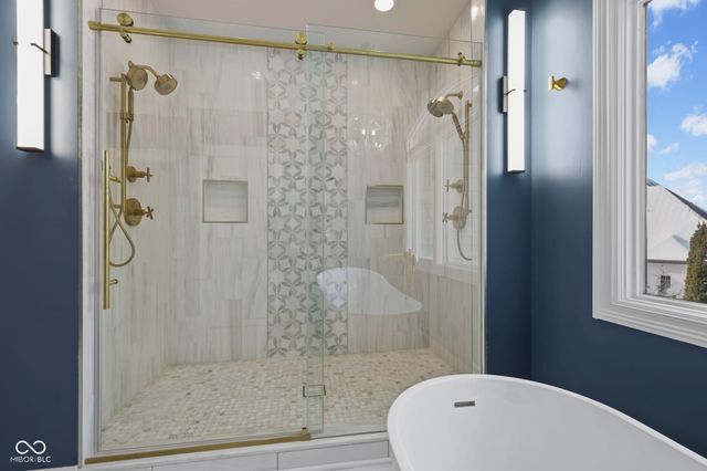 10707 Club Chase, Fishers, IN 46037