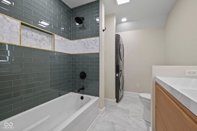 10707 Club Chase, Fishers, IN 46037