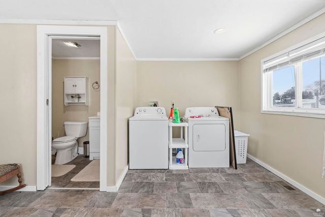 305 Elm Street, Wakefield, KS 67487